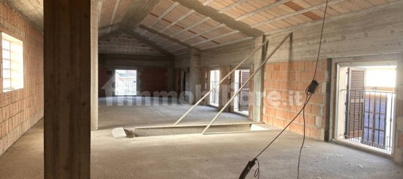 4 Schlafzimmer Wohnung in Nereto, Italy, Nr. 164888 11