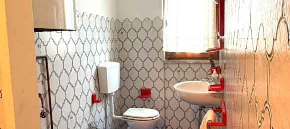 8 rooms Apartment in Massa, Italy No. 303828 20