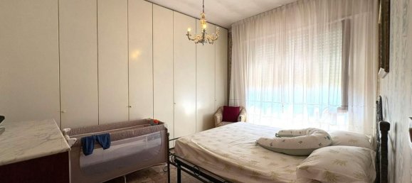 8 rooms Apartment in Massa, Italy No. 303828 11