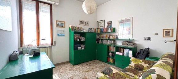 8 rooms Apartment in Massa, Italy No. 303828 26