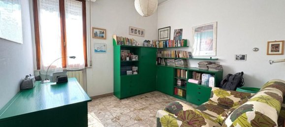 8 rooms Apartment in Massa, Italy No. 303828 13
