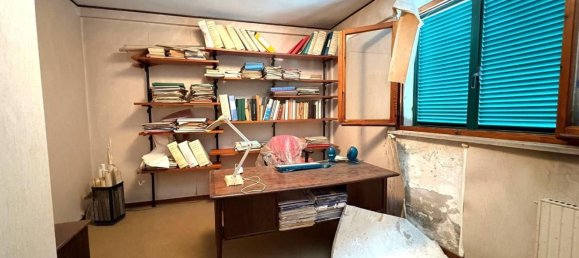 8 rooms Apartment in Massa, Italy No. 303828 31