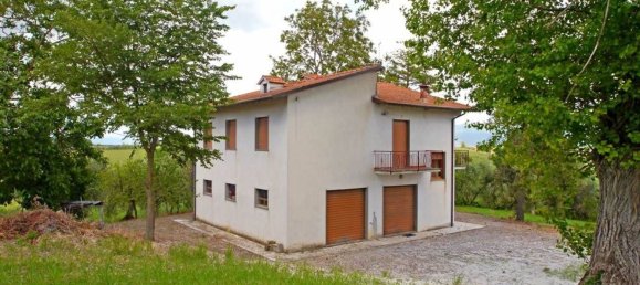 Apartamento de 4 habitaciónes en Marciano della Chiana, Italy No. 77060 10