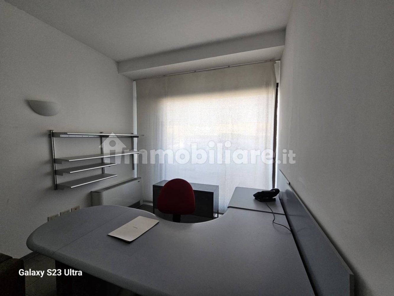 Lagerhaus in Arezzo, Italy 235m², Nr. 165830