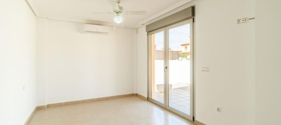 6 غرف نوم فيلا في Torrevieja, Spain رقم 183599 13