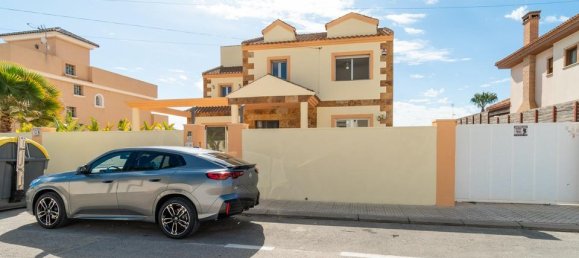 6 غرف نوم فيلا في Torrevieja, Spain رقم 183599 5