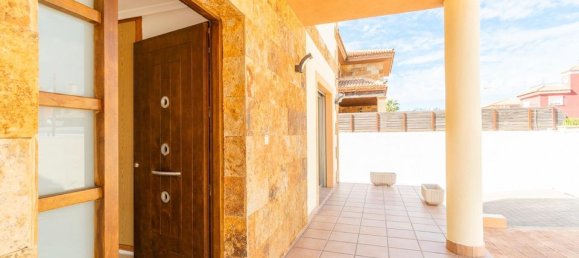 6 غرف نوم فيلا في Torrevieja, Spain رقم 183599 11