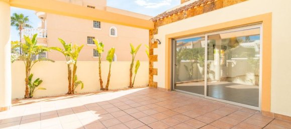 6 غرف نوم فيلا في Torrevieja, Spain رقم 183599 10