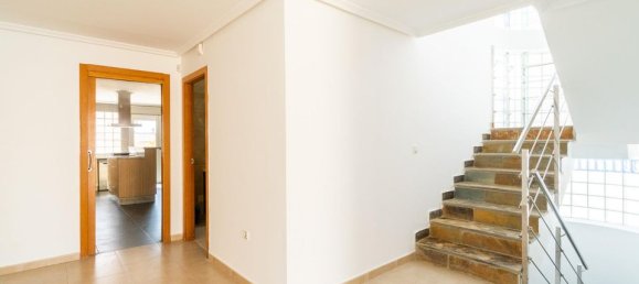 6 غرف نوم فيلا في Torrevieja, Spain رقم 183599 15