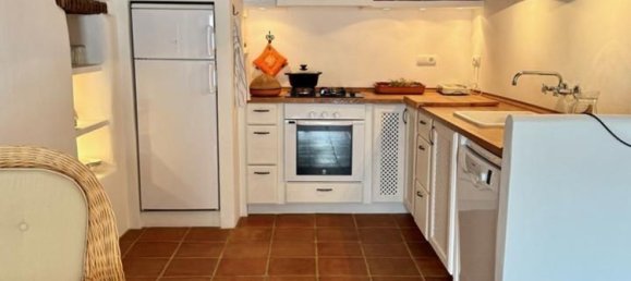 1 bedroom House in Granada, Spain No. 150610 2