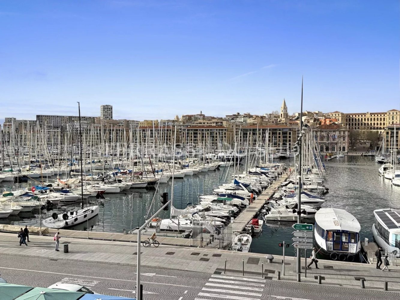 2 bedrooms Apartment in Marseille, France No. 345087