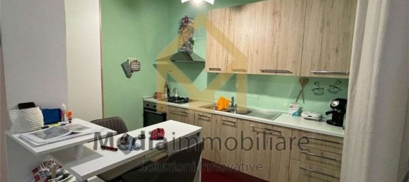 3-salle Appartement à Perugia, Italy No. 221876 12