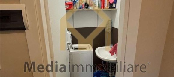 3-salle Appartement à Perugia, Italy No. 221876 8