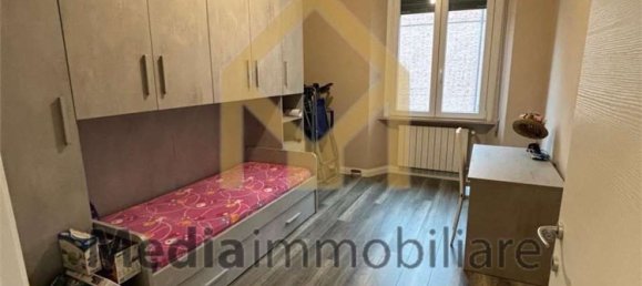 3-salle Appartement à Perugia, Italy No. 221876 6