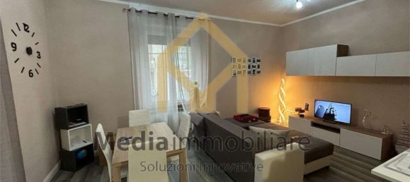 3-salle Appartement à Perugia, Italy No. 221876 10