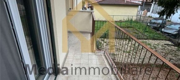 3-salle Appartement à Perugia, Italy No. 221876 13