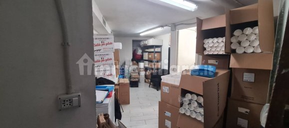 3-Zimmer Gewerbliche Immobilie in Rome, Italy, Nr. 94138 6