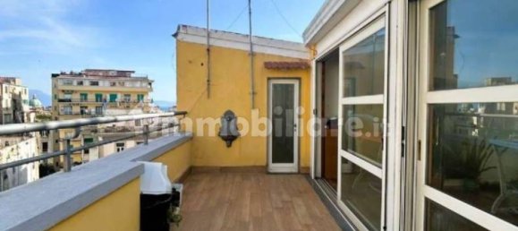 3 غرف نوم بانتهاوس في Naples, Italy رقم 100237 26