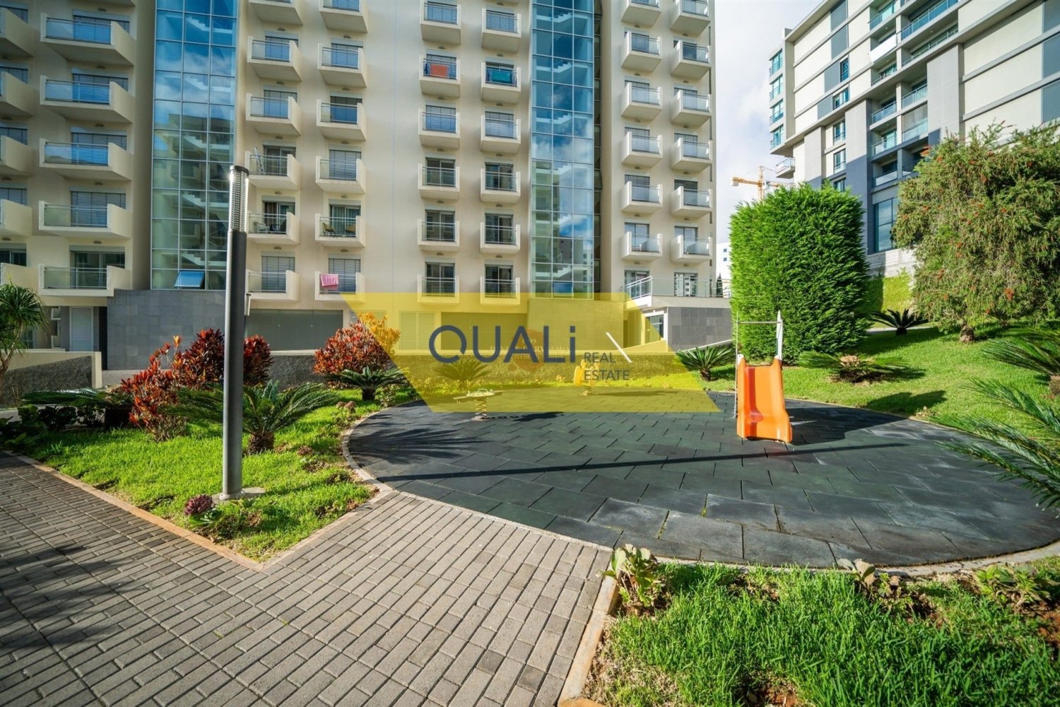 3 bedrooms Apartment in Funchal, Portugal No. 145427