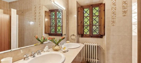 8 bedrooms House in Murlo, Italy No. 54097 16