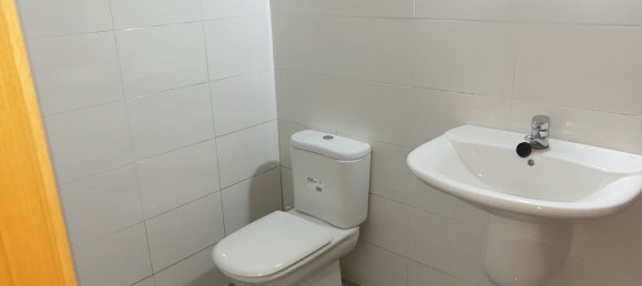 3 Schlafzimmer Wohnung in Linyola, Spain, Nr. 136087 12