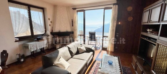 3 chambres Villa à Maccagno con Pino e Veddasca, Italy No. 11722 5