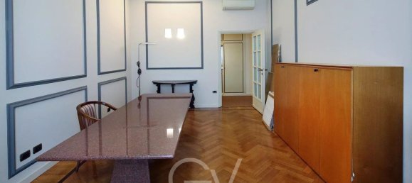 4 bedrooms Apartment in Milan, Italy No. 364242 23