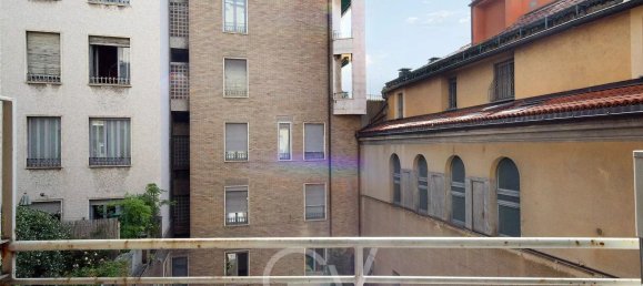 4 bedrooms Apartment in Milan, Italy No. 364242 12