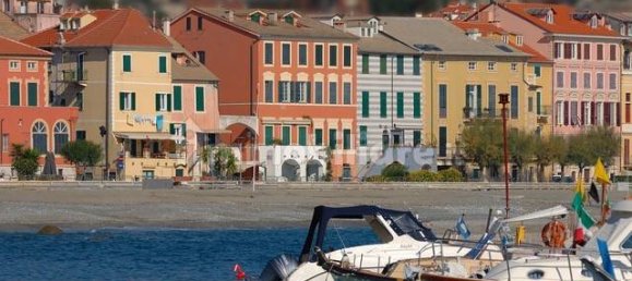 Apartamento de 3 dormitorios en Celle Ligure, Italy No. 220934 31