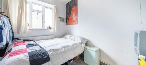 3 bedrooms Apartment in London, United Kingdom No. 7627 7