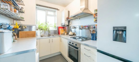 3 bedrooms Apartment in London, United Kingdom No. 7627 5