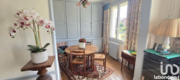 Casa de 4 dormitorios en Saint-Jean-de-la-Ruelle, France No. 255369 4