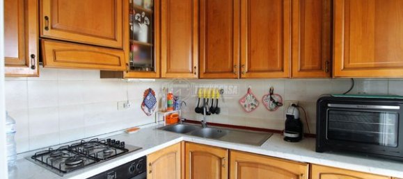 4 rooms Apartment in Fermo, Italy No. 9737 6