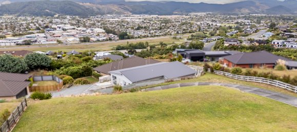 4 Schlafzimmer Haus in Upper Hutt, New Zealand, Nr. 99 2