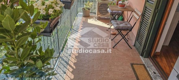 2-salle Appartement à Tavazzano con Villavesco, Italy No. 338400 21