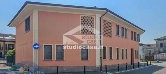 2-salle Appartement à Tavazzano con Villavesco, Italy No. 338400 23