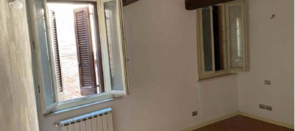 1 bedroom Apartment in Ferrara, Italy No. 19574 7