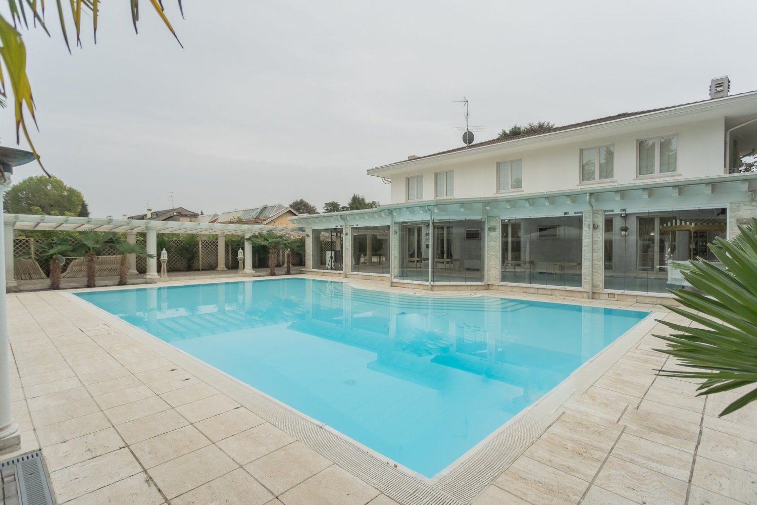 4 chambres Villa à Magnago, Italy No. 143608