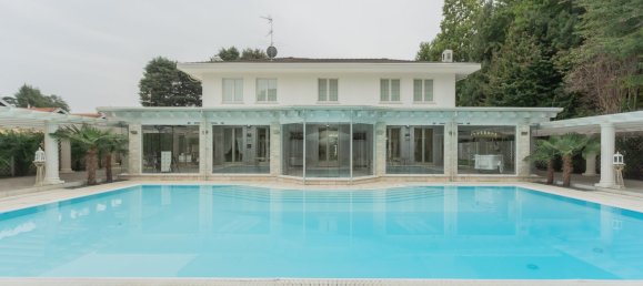 4 chambres Villa à Magnago, Italy No. 143608 2