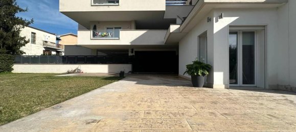 Villa de 4 divisões em Albano Laziale, Italy N.º 147813 8