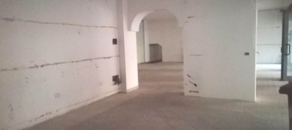 134m² Commercial property in Terni, Italy No. 291952 6