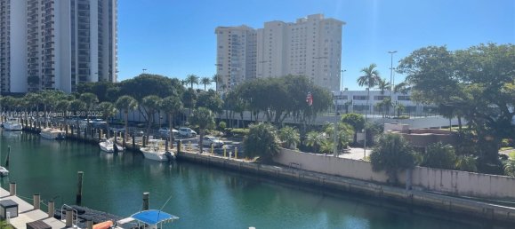 2 dormitorios propiedad comercial en venta en Miami, Miami-Dade, Florida, USA № 614190 2