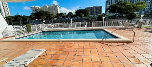 2 dormitorios propiedad comercial en venta en Miami, Miami-Dade, Florida, USA № 614190 18