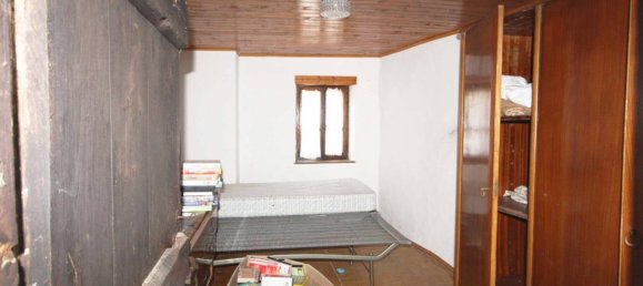 4 rooms House in Varallo, Italy No. 144639 9