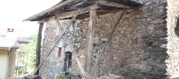 4 rooms House in Varallo, Italy No. 144639 12