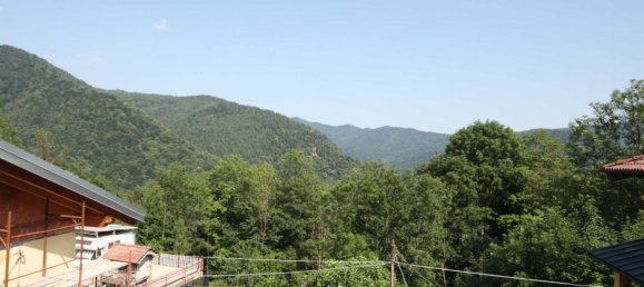 4 rooms House in Varallo, Italy No. 144639 3