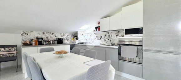 4 bedrooms Villa in Rimini, Italy No. 359907 13
