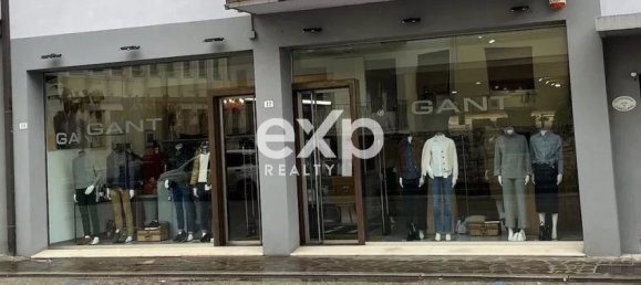 Коммерческая недвижимость 160м² в Конельяно, Италия № 62481 14