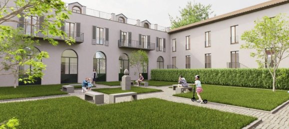 268m² Office in Chivasso, Italy No. 371546 9