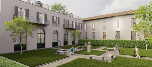 268m² Office in Chivasso, Italy No. 371546 10